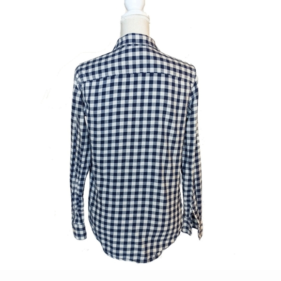 Uniqlo Plaid Long Sleeve Flannel Button Up Top. M. Runs Small. - Picture 3 of 6